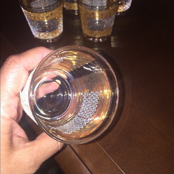 SOLD-Vintage Gold Leaf Whiskey Tumblers 6 - Picture 5 of 5